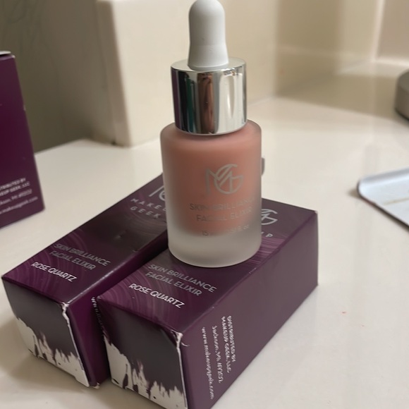 2 Makeup geek skin brilliance facial elixir - Picture 3 of 3